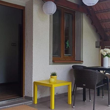 Apartman Nad Vinnym Sklepom Pouzdrany Exteriér fotografie