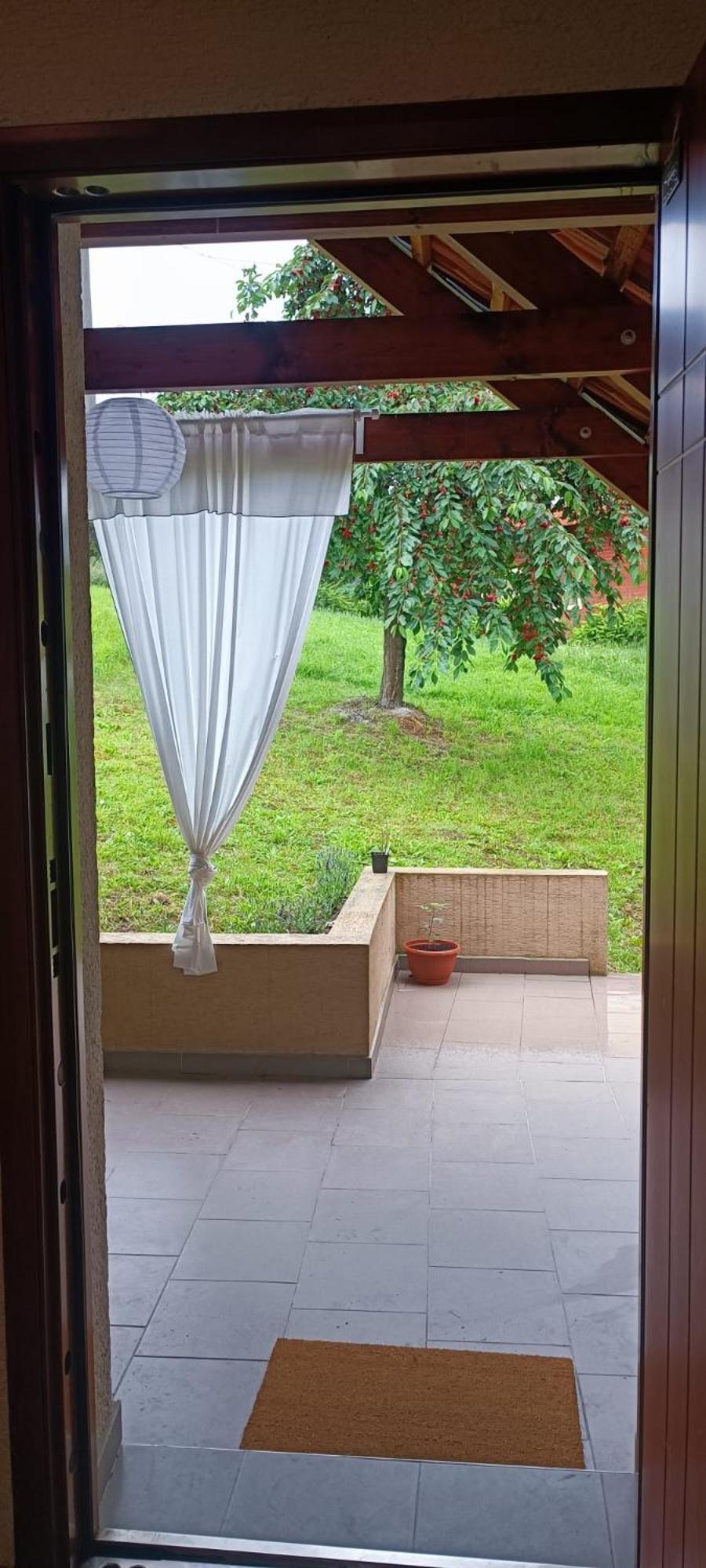 Apartman Nad Vinnym Sklepom Pouzdrany Exteriér fotografie